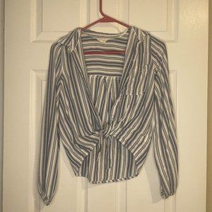 Aeropostale Women's Pinstripe Front Tie Button Up Blouse Blue/White Size XS